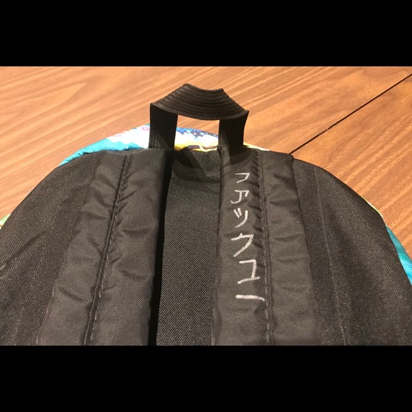 Jansport Backpack Sloth Riding Shark RARE - Picture 5 of 8